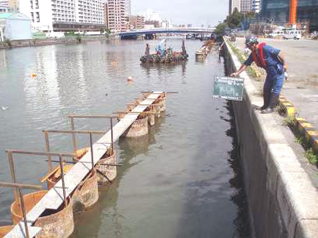 海洋構造物建設